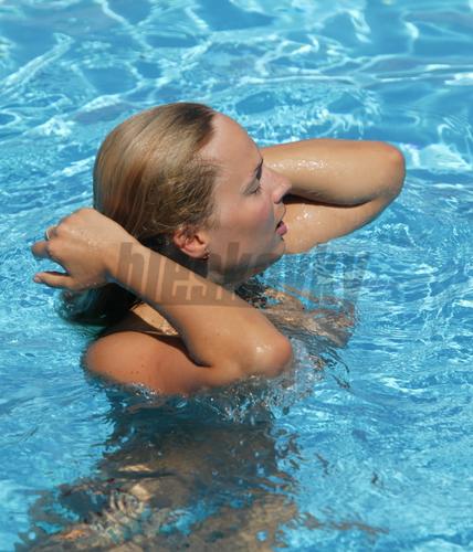 zuzana-hajduefeg.jpg